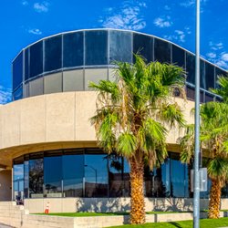 Well Care Medical Group - Gorgeous and Professional Office Building