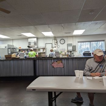 Tucker’s Grill - Tables and counter - Restaurants Near Me - High Point, North Carolina