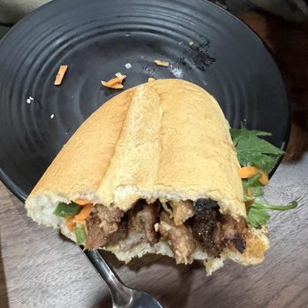 Bun Mee - Bun Tea - Banh Mi, grilled pork - Vietnamese Near Me - Shakopee, Minnesota Bun Mee - Bun Tea - Banh Mi, grilled pork - Vietnamese Near Me - Shakopee, Minnesota