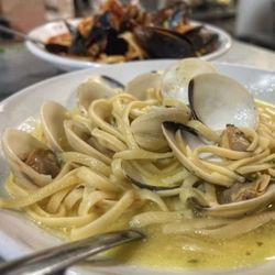 Café San Francesco - Linguine with clams and linguini di mare