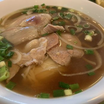 Pho Nam - Pho Tai Nam Gan (rare steak, beef brisket and tendon) $10.95 - Vietnamese Near Me - Honolulu, Hawaii