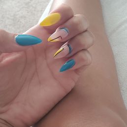 Susu always does a great job on my nails! Susu always does a great job on my nails!