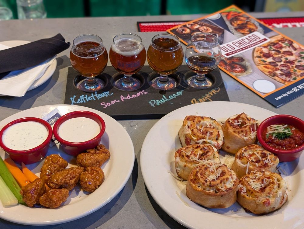 Old Chicago Pizza + Taproom