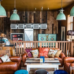 Portivo Lounge
