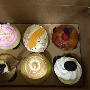 Molly's Cupcakes - Cupcakes Near Me - Chicago, Illinois Molly's Cupcakes - Cupcakes Near Me - Chicago, Illinois