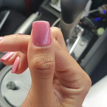 Venice Nails - Cheap shellac polish that has air bubbles - Nail Salons Near Me - Dallas, Texas