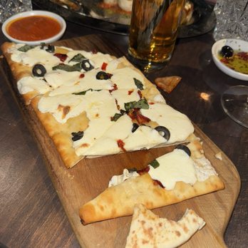 Fig & Lily Garden - Mozarella&Basil&Sun Dried Tomatoes flat - Mediterranean Near Me - Morristown, New Jersey
