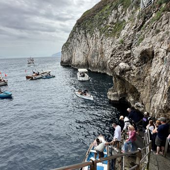 Grotta Azzurra - Blue Grotto - Beaches Near Me - Anacapri, NA Grotta Azzurra - Blue Grotto - Beaches Near Me - Anacapri, NA