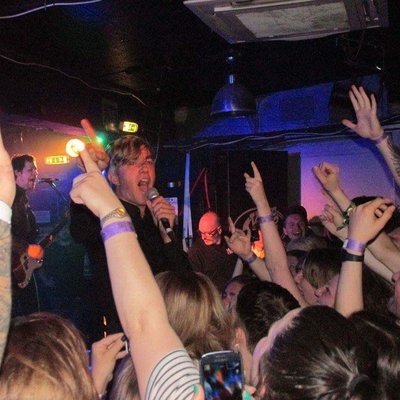 King Tut's Wah Wah Hut by null