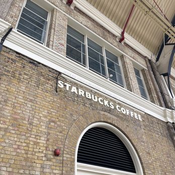 Starbucks - Coffee & Tea Near Me - London, XGL