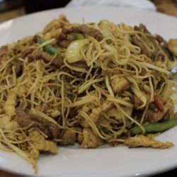 China Pavilion - Singapore Rice Noodles