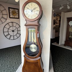 Chicago Clock Company - Popular grandfather clock model