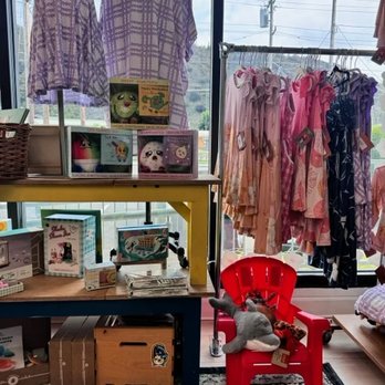 Paradise Now - Something for everyone in the family - Accessories Near Me - Honolulu, Hawaii