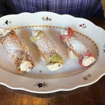 Alla Vita - Cannoli Trio - Italian Near Me - Chicago, Illinois