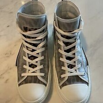 Elevate Lounge - Shoes I was wearing - Lounges Near Me - Los Angeles, California Elevate Lounge - Shoes I was wearing - Lounges Near Me - Los Angeles, California