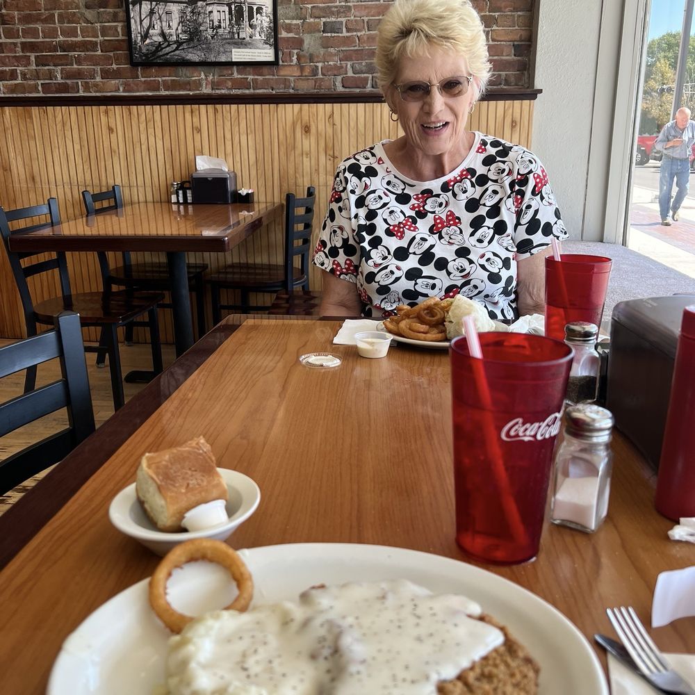 Frannie’s Cafe - American Near Me - Onawa, Iowa Frannie’s Cafe - American Near Me - Onawa, Iowa