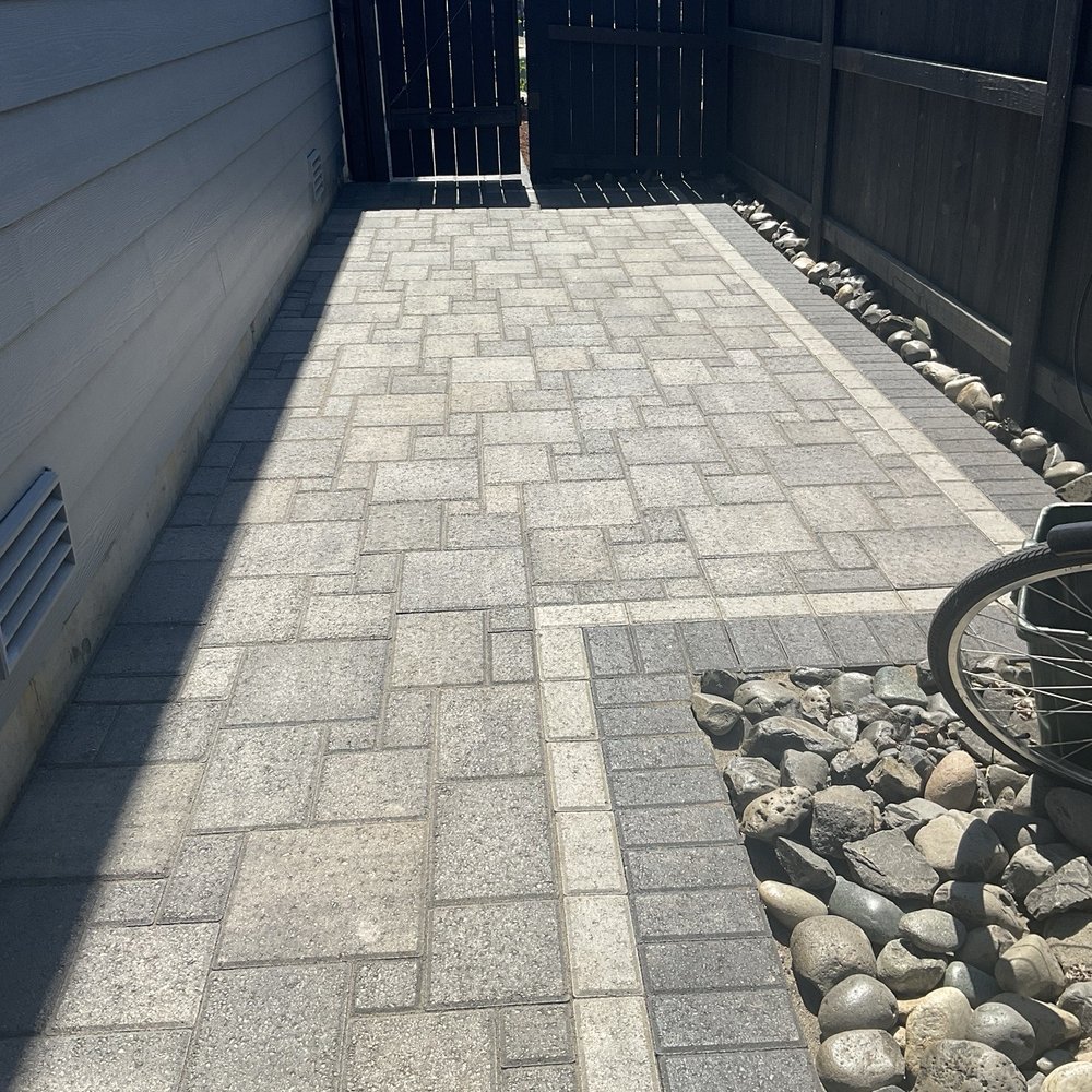 Pavers N Stones - Side yard - Masonry/Concrete Near Me