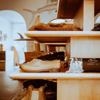 Daydream Surf Shop - Coffee & Tea Near Me - Newport Beach, California