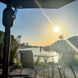 Coastal Souls Coffeehouse - Look at that view! A man came out and offered to open the umbrella for us too