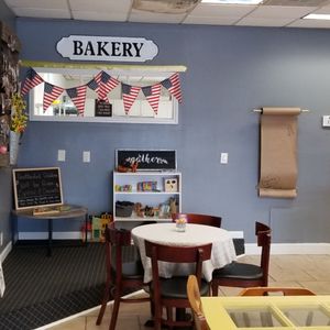 A Sweet Retreat - 10 Photos - Bakeries - 1609 N Dixie Hwy