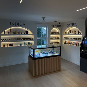 Hampton Premium Green - Cannabis Dispensaries Near Me - Water Mill, New York Hampton Premium Green - Cannabis Dispensaries Near Me - Water Mill, New York