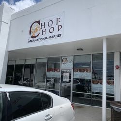 Chop Chop International Market - Outside the place