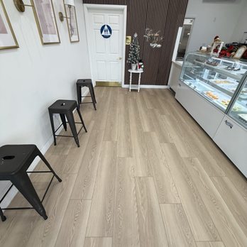 La Casa Dulce - Inside - Custom Cakes Near Me - Downey, California La Casa Dulce - Inside - Custom Cakes Near Me - Downey, California