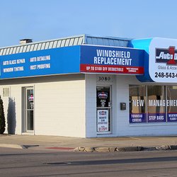Auto One Glass & Accessories - Auto One Berkley Madison Heights, 3080 W 11 Mile Road, Berkley, MI 48072