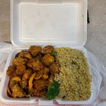 China Kitchen - Lunch portion! Very large! - Chinese Near Me - Middleville, Michigan China Kitchen - Lunch portion! Very large! - Chinese Near Me - Middleville, Michigan