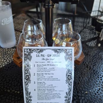 Lil Pig Lil Pig - Gin flight - Barbeque Near Me - Vancouver, Washington