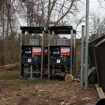 Metro Gas Station - Old gas pumps gave been replaced with new spiffy ones - Gas Stations Near Me - Windsor, Connecticut Metro Gas Station - Old gas pumps gave been replaced with new spiffy ones - Gas Stations Near Me - Windsor, Connecticut