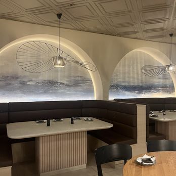 Gake Sushi & Lounge - decor - Japanese Near Me - Vancouver, British Columbia