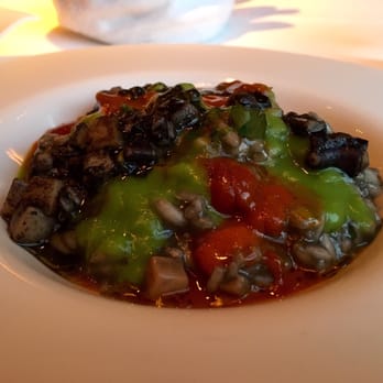 Quadri - Uni and black squid risotto. Sadly was not that great and way overpriced. - Modern European Near Me - Venezia, VE