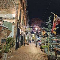 Cat's Eye Pub
