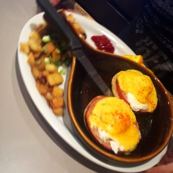 Egg Harbor Café - The eggs Benedict with hash browns. Yummy! - Breakfast & Brunch Near Me - Naperville, Illinois Egg Harbor Café - The eggs Benedict with hash browns. Yummy! - Breakfast & Brunch Near Me - Naperville, Illinois