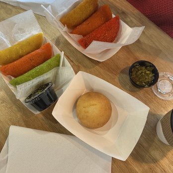 El Ca-fe Empanadas & Pastries - Gluten free empanadas and a gluten free cheese puff - Empanadas Near Me - Greenville, South Carolina El Ca-fe Empanadas & Pastries - Gluten free empanadas and a gluten free cheese puff - Empanadas Near Me - Greenville, South Carolina