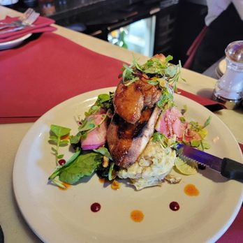 Leunig's Bistro - Foie Gras app: looks nice. Everything on this plate sat out somewhere for a long time at room temp before making it to us. - French Near Me - Burlington, Vermont