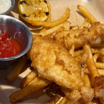 Twin Peaks - Fish & Chips - New American Near Me - Dayton, Ohio Twin Peaks - Fish & Chips - New American Near Me - Dayton, Ohio