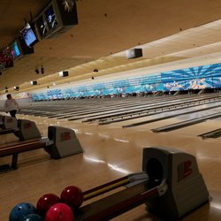 Three Hundred Bowl - 52 lanes