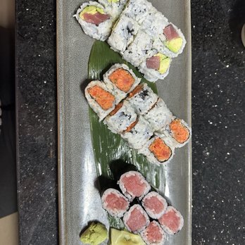 Takumi Hibachi - Tuna meal - tuna with avocado, tuna roll, spicy tuna - Sushi Bars Near Me - Franklin, Tennessee Takumi Hibachi - Tuna meal - tuna with avocado, tuna roll, spicy tuna - Sushi Bars Near Me - Franklin, Tennessee