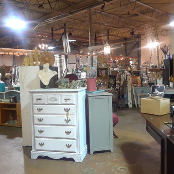 Picker Place Market - Antiques Near Me - Tampa, Florida Picker Place Market - Antiques Near Me - Tampa, Florida