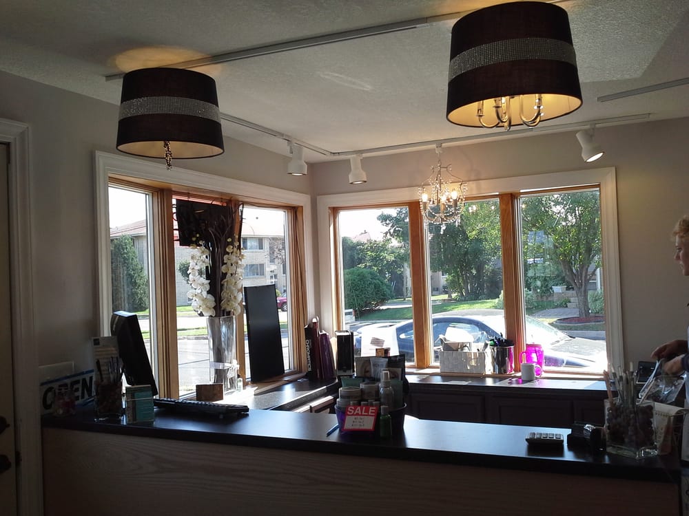 ARIC ASHLEY’S Updated September 2024 2255 Minnehaha Ave E