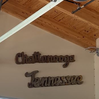 Scottie's On The River - Decor - Seafood Near Me - Chattanooga, Tennessee