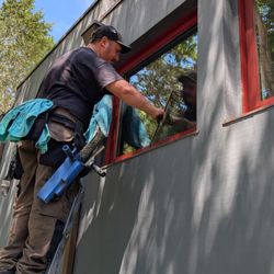 Polished Panes - Window Cleaning in Orinda California