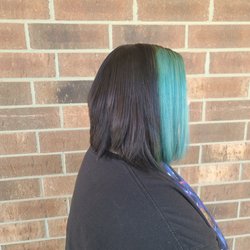 Fabulous Cuts - Https://www.vagaro.com/fabulouscuts    by eddie
