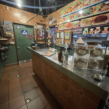 Leonors Vegetarian Mexican Restaurant - Inside restaurant - Mexican Near Me - Studio City, California