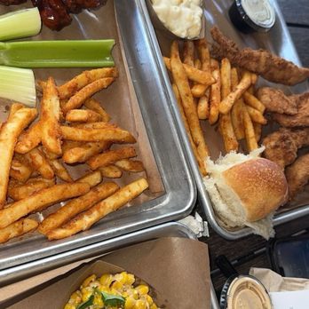 Cowboy Chicken - 6 Boneless Wings Meal Tenders Mexican Street Corn - Barbeque Near Me - Kissimmee, Florida