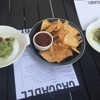 Cascabel - Bacon guacamole, chips and salsa - Cocktail Bars Near Me - Los Angeles, California