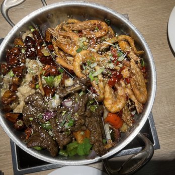 Good Harvest - Chili shrimp and calamari, short rib, and flounder 3 combo dry pot - Chinese Near Me - Doraville, Georgia Good Harvest - Chili shrimp and calamari, short rib, and flounder 3 combo dry pot - Chinese Near Me - Doraville, Georgia