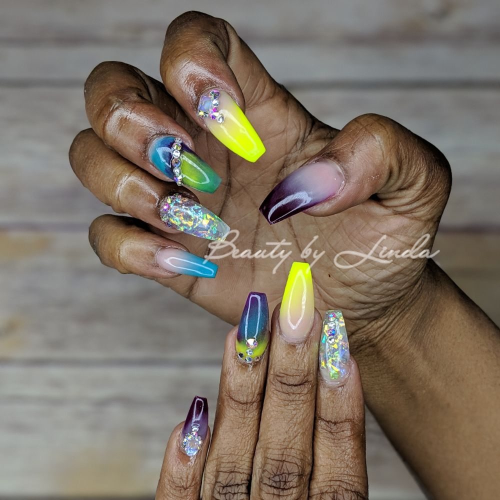 Beauty By Linda Logo